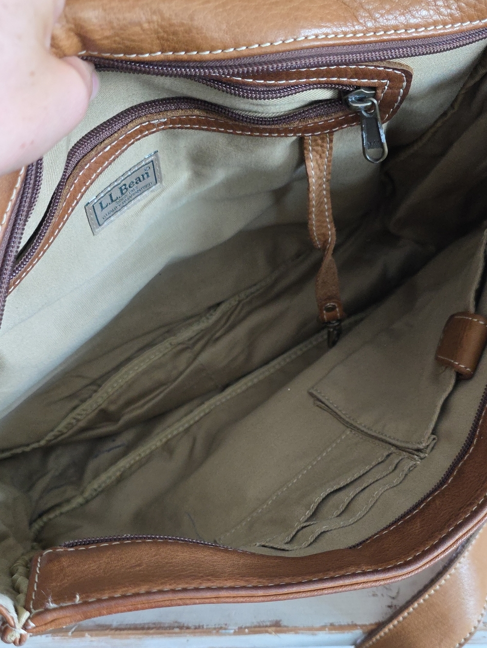 L.L. Bean Vintage Brown Leather Messenger Bag - Picture 9 of 14